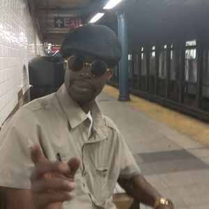 Meet your Posher, Derrick